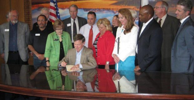 Governor Hickenlooper signs House Bill 1272